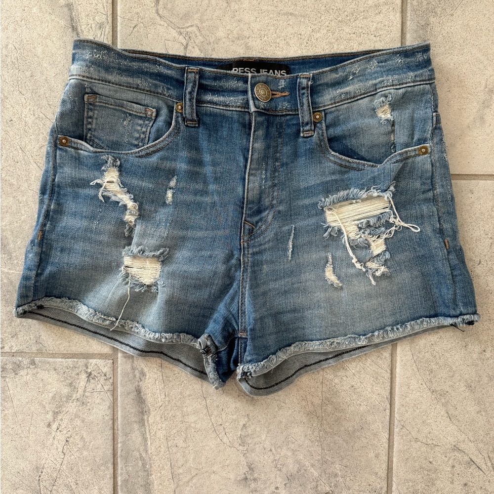 Express distressed denim shorts size 4